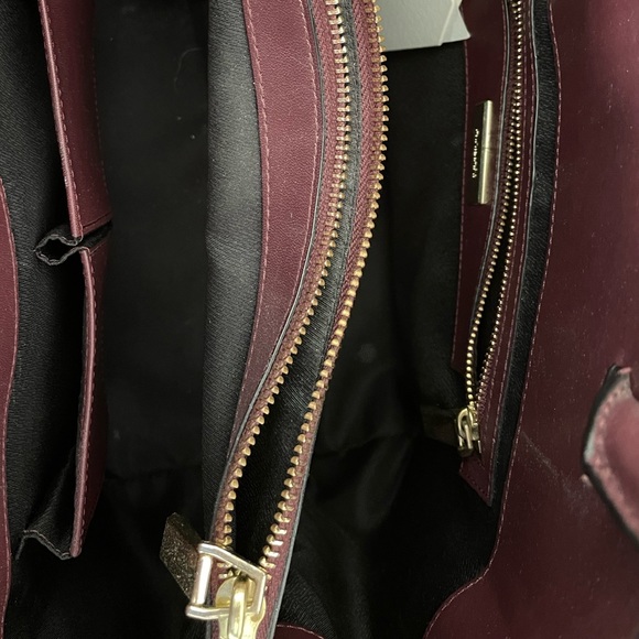 Auxiliary leather structured purse - Picture 3 of 5